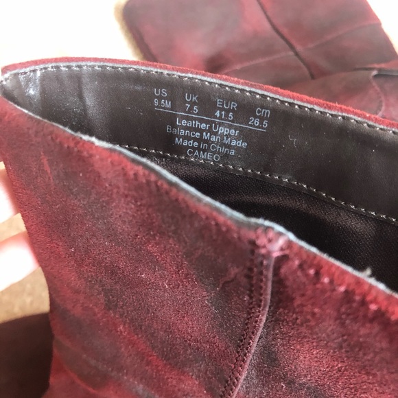 Fergie Cameo Booties - Picture 7 of 7